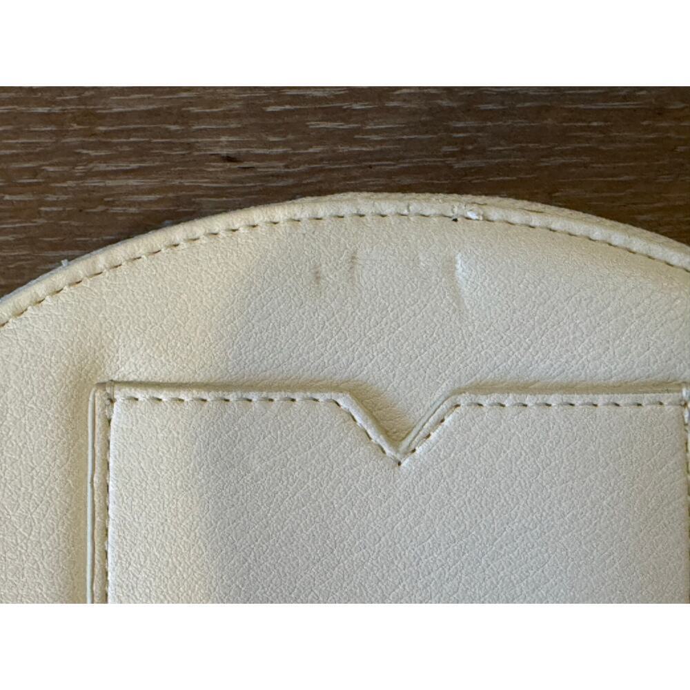 ELIZABETH AND JAMES White Clutch Purse Bag Handbag Wallet Wristlet - Picture 4 of 8
